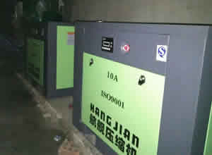 空壓機(jī)維修保養(yǎng)調(diào)試現(xiàn)場合作工程案例 一